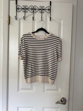 Zara Cream and Navy Striped Crewneck Short Sleeve Sweater
